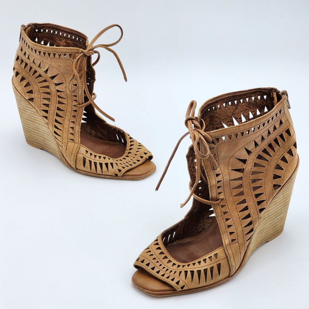 Jeffrey Campbell Rodillo-Hi Wedge Sandals Brown Size 7.5
